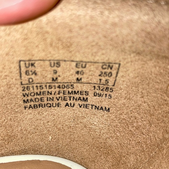 Clarks Cream High-heeled Sandal - Picture 6 of 6